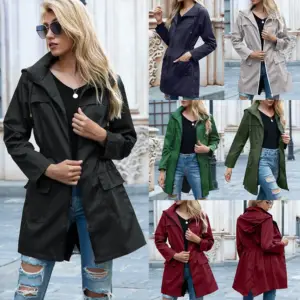 00-28 Regenparka Damen tailliert mit Kapuze, Kordelzug und Taschen – Bild 2