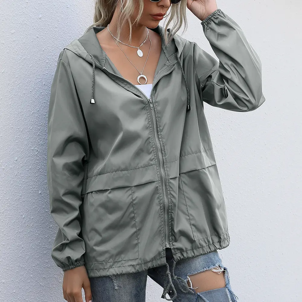 Regenjacke Damen kurz mit Kapuze, Reißverschluss und Saumzug – Bild 4