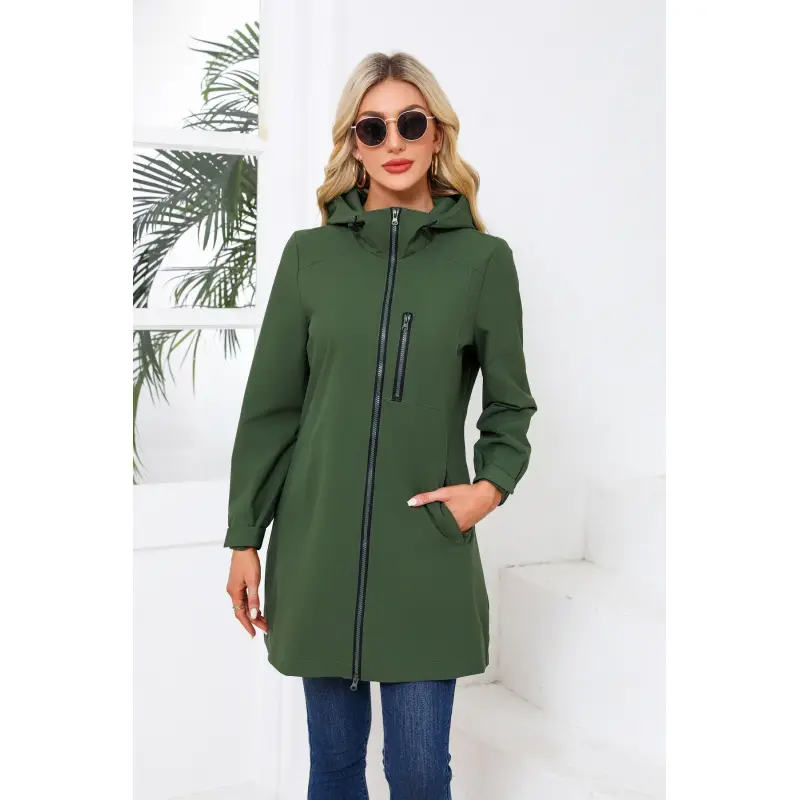 Regenmantel Damen lang mit Kapuze, Stehkragen und Brusttasche – Bild 3