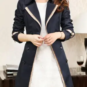 03-12 Regen-Trenchcoat Damen zweireihig mit Gürtel und Schulterklappen – Bild 2